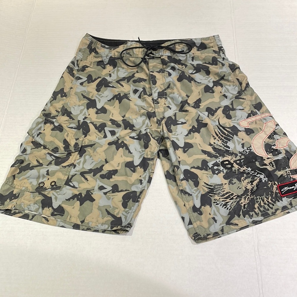 Men’s booty camp board shorts